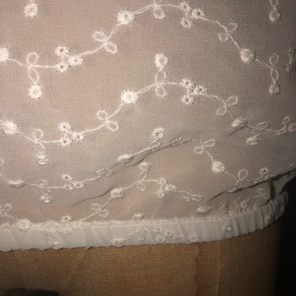 Cream Sheer American Eagle Top - Picture 4 of 7